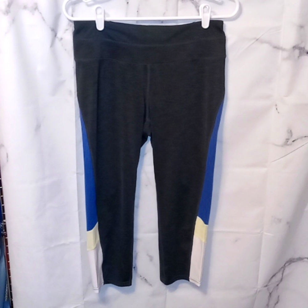 Tangerine crop pants M 💖💖💖💖